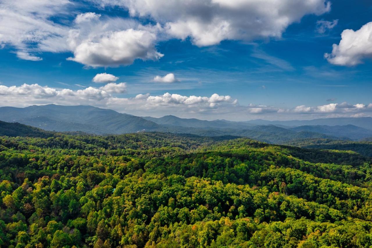 5Bd5B Escape Cabin With 2 Hottubs, Thtr &Game Rm,1Mi To The Parkway! 4Mi To Dollywood - Spring Deal Pigeon Forge Bagian luar foto